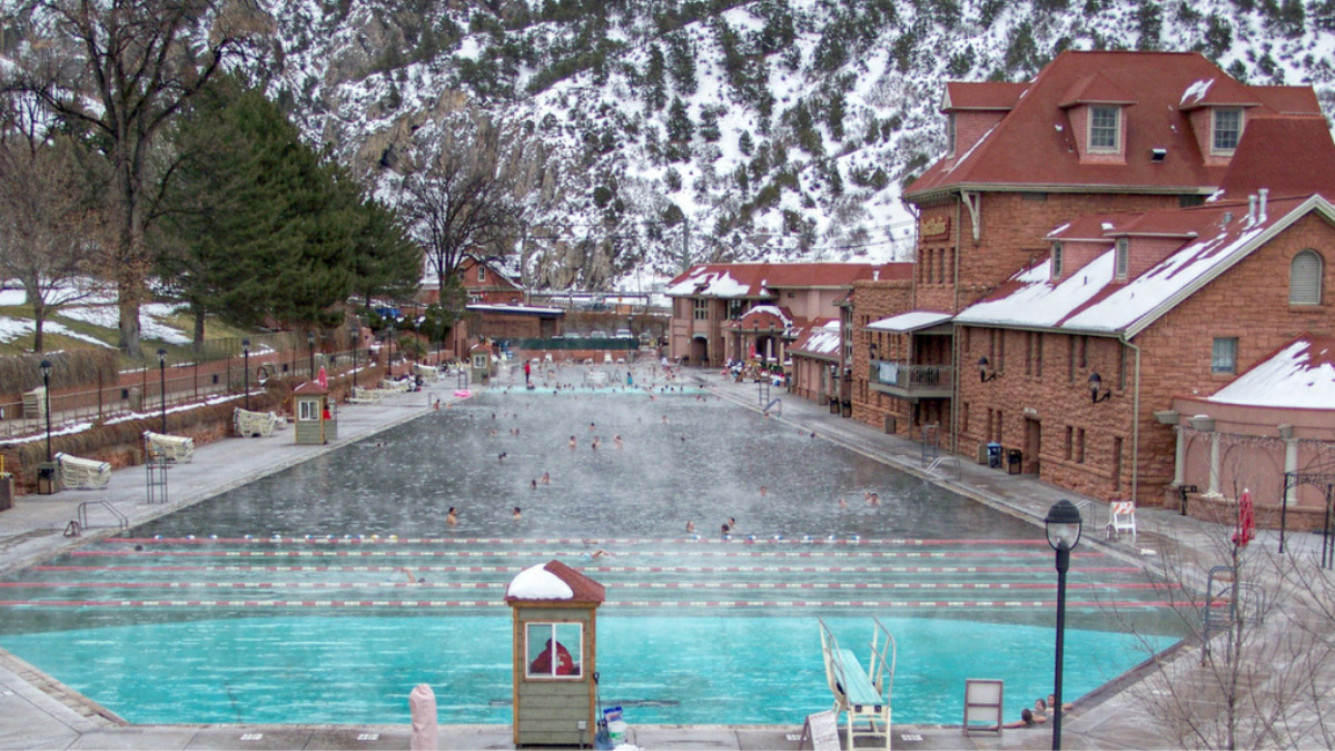 Glenwood Hot Springs Lodge Pool Glenwood Springs Roadtrippers   Poi Og Image 3d4ab6d5 Bcd2 414f B04f 1e0a74113cfd 