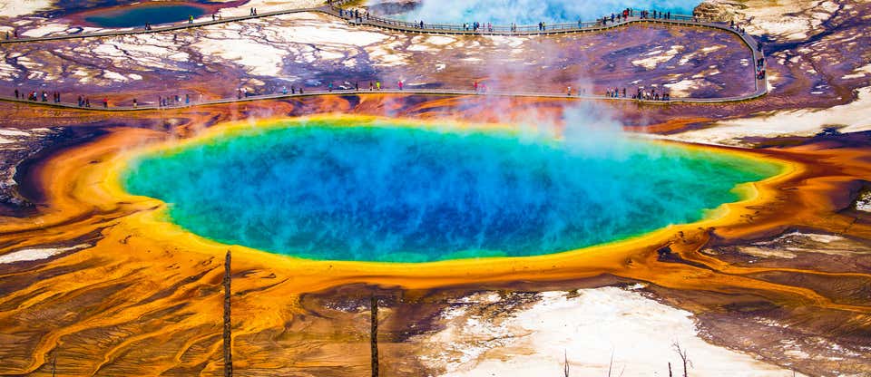Yellowstone National Park Guide: America's 1st National Park