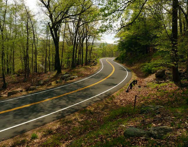 This Drive Summits Bear Mountain For Sweeping Valley Views